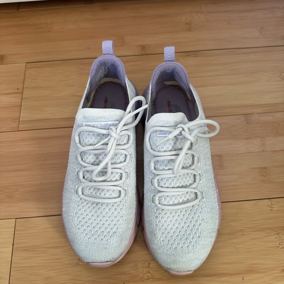 Shoes - Picture 2 of 4